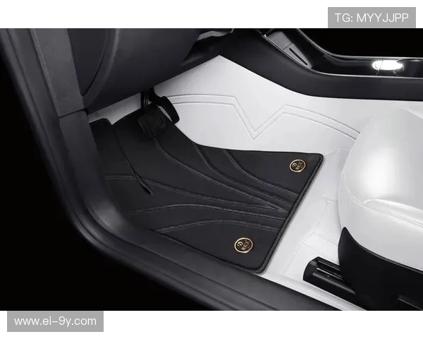 汽车专用足球脚垫设计提升驾驶舒适性与安全性，完美贴合车内空间